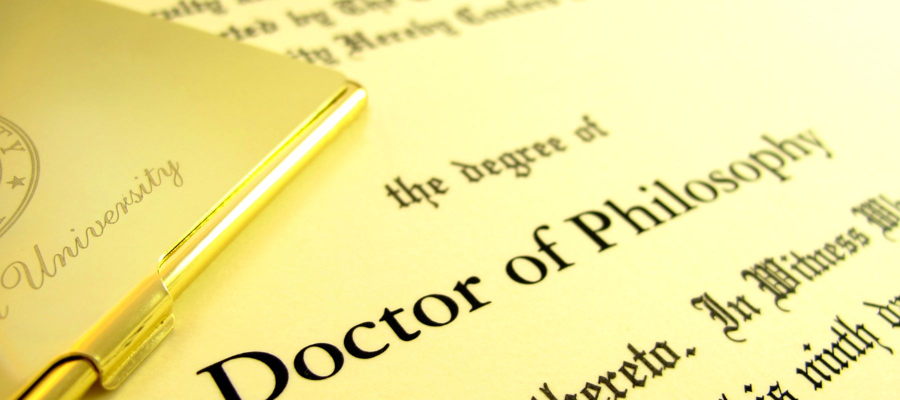 difference between a dba and phd
